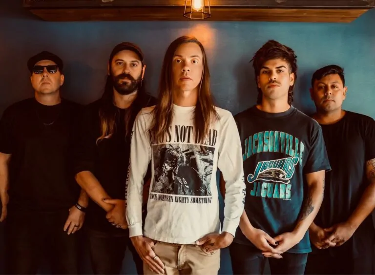 red jumpsuit apparatus concert
