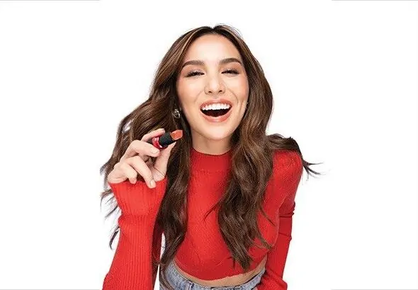 Get the Kyline Alcantara Glow: Celebrity Makeup Artist Gela Laurel's